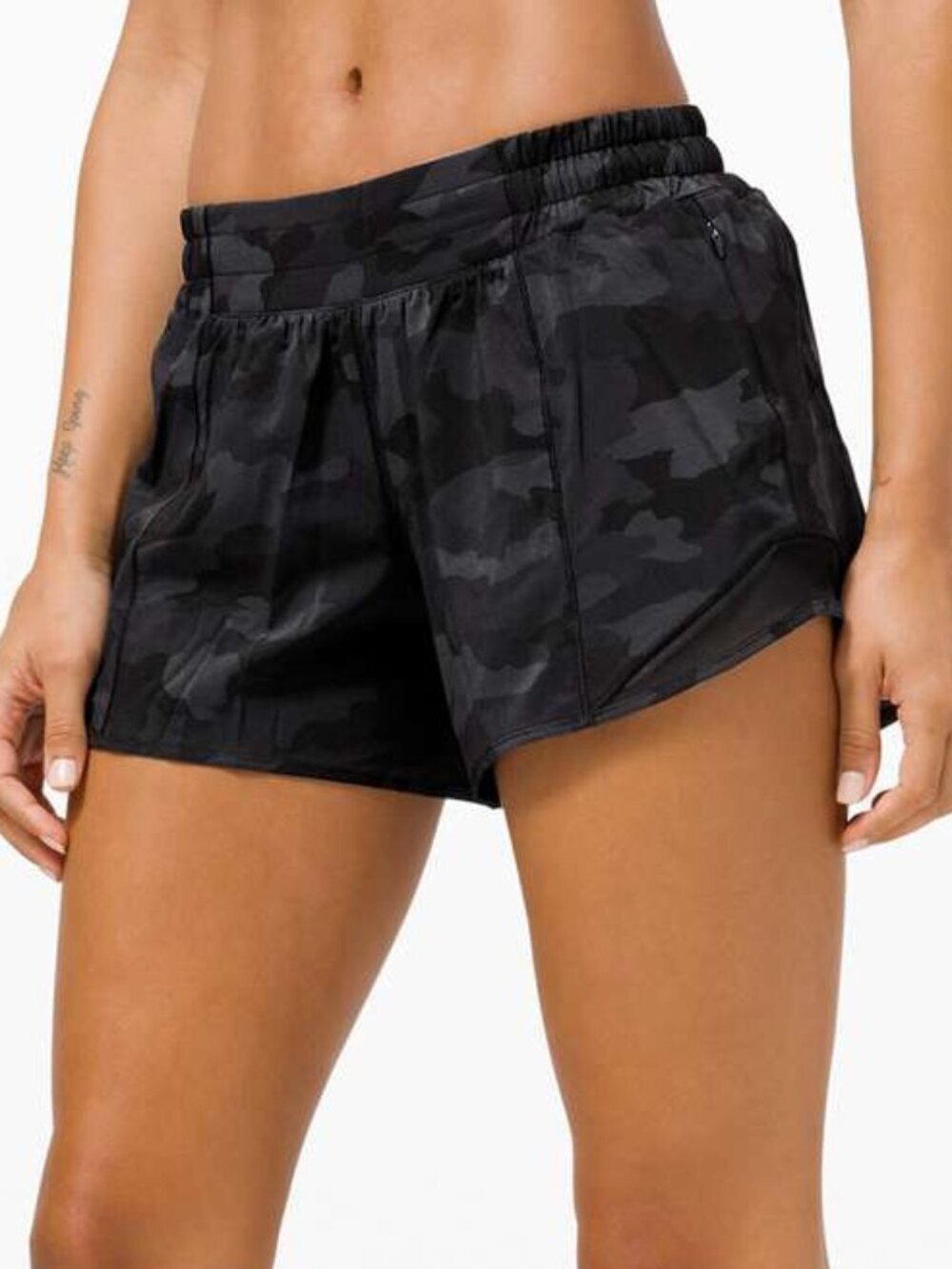 Lululemon Hotty Hot Short II *Long 4" - 2 Heritage 365 Camo Deep Coal Multi